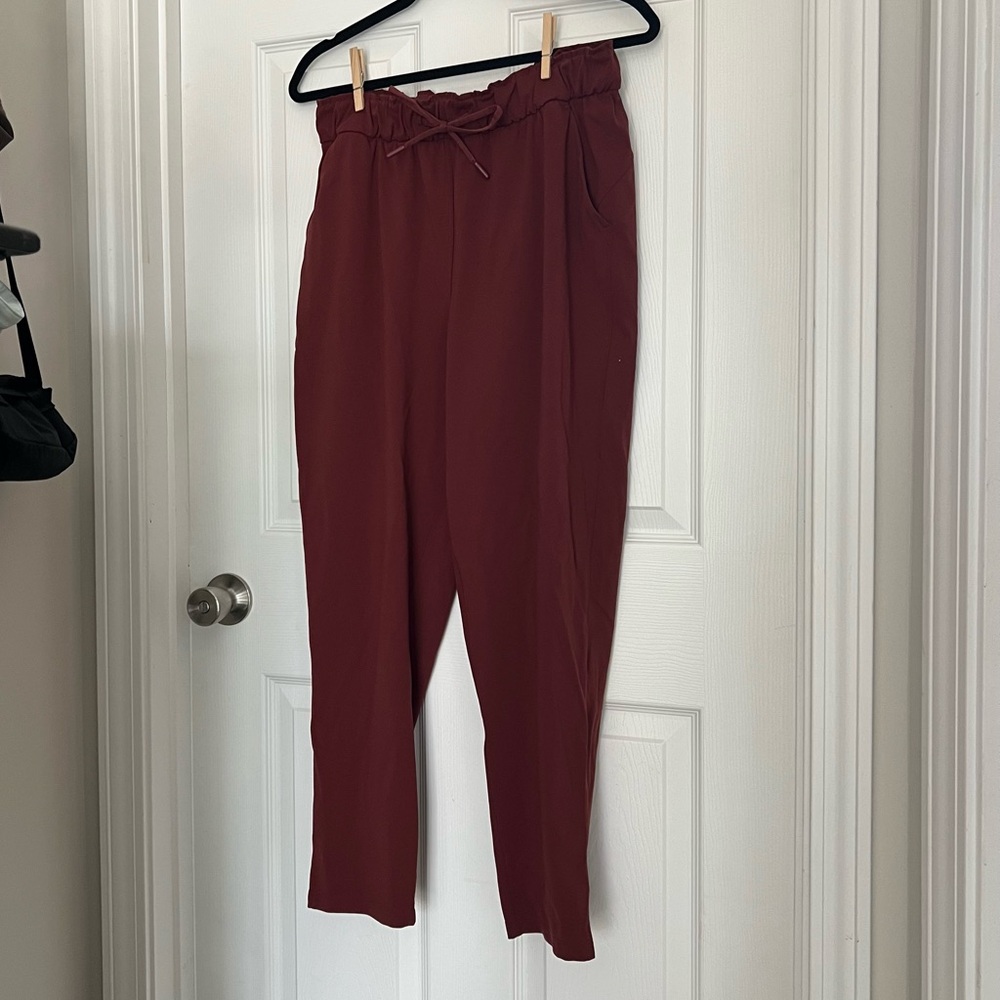 Lululemon Red Tie-Waist Joggers | Size 10 | Athletic Athleisure